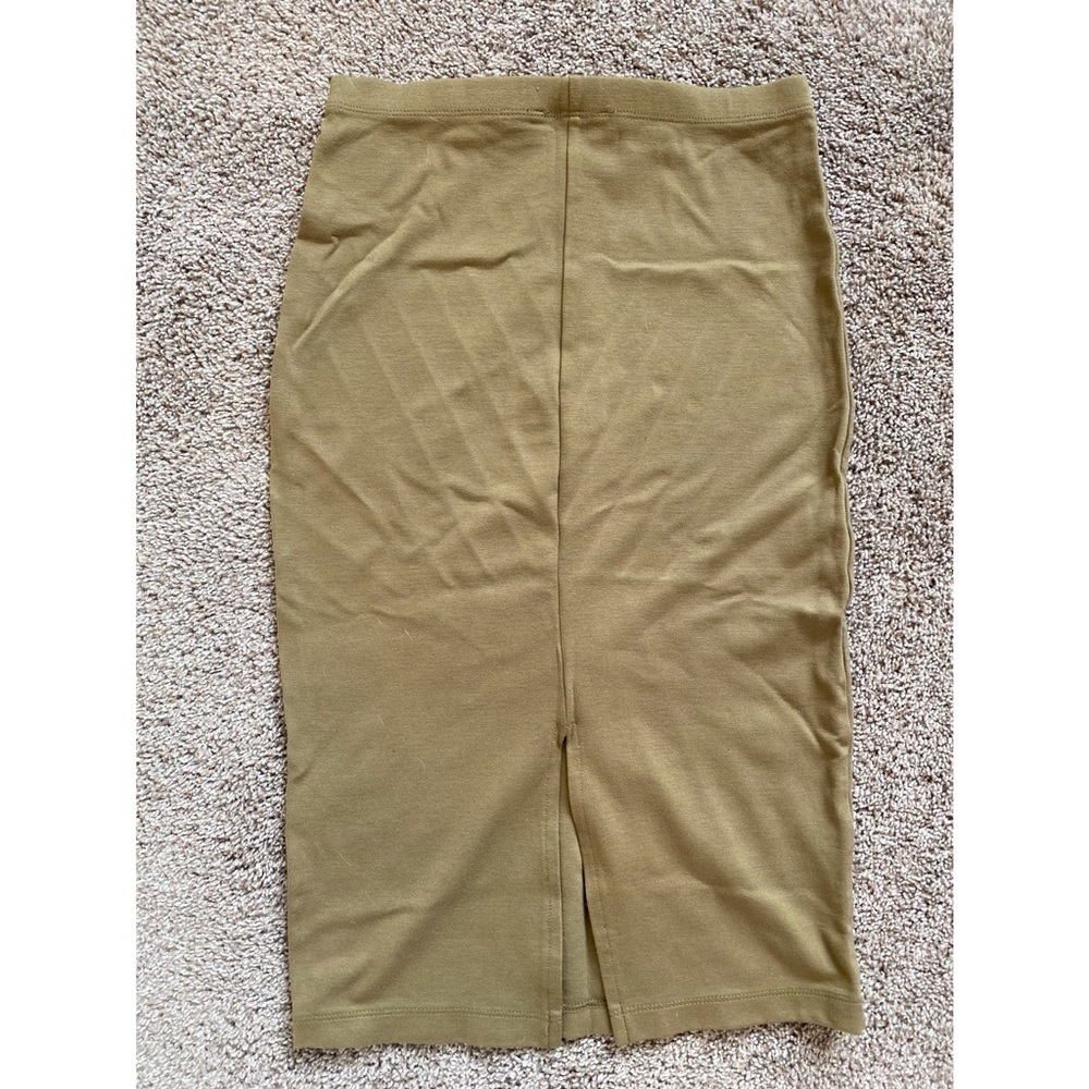 Olive pencil skirt forever21